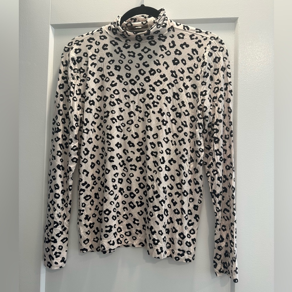 Cheetah Turtleneck